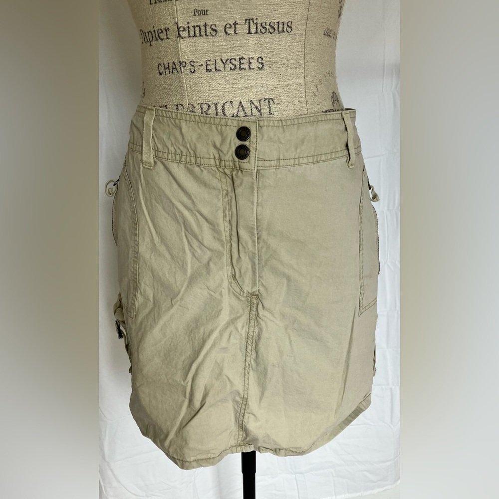 Faded Glory Vintage Y2K Womens Khaki Cargo Skort in Washed Stone Sz 18